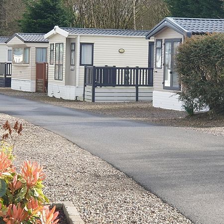 Lomond Woods Holiday Park Баллок Экстерьер фото