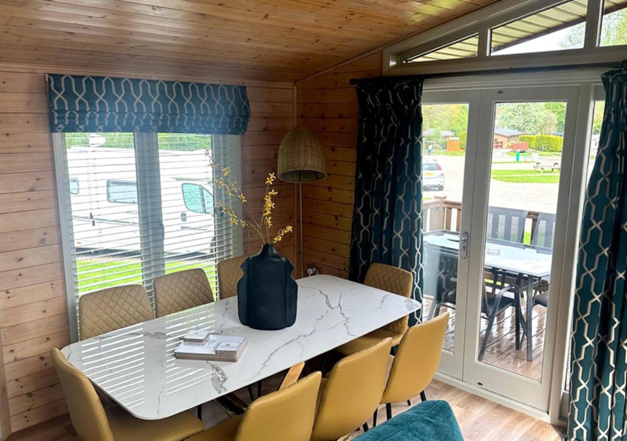 Lomond Woods Holiday Park Баллок Экстерьер фото