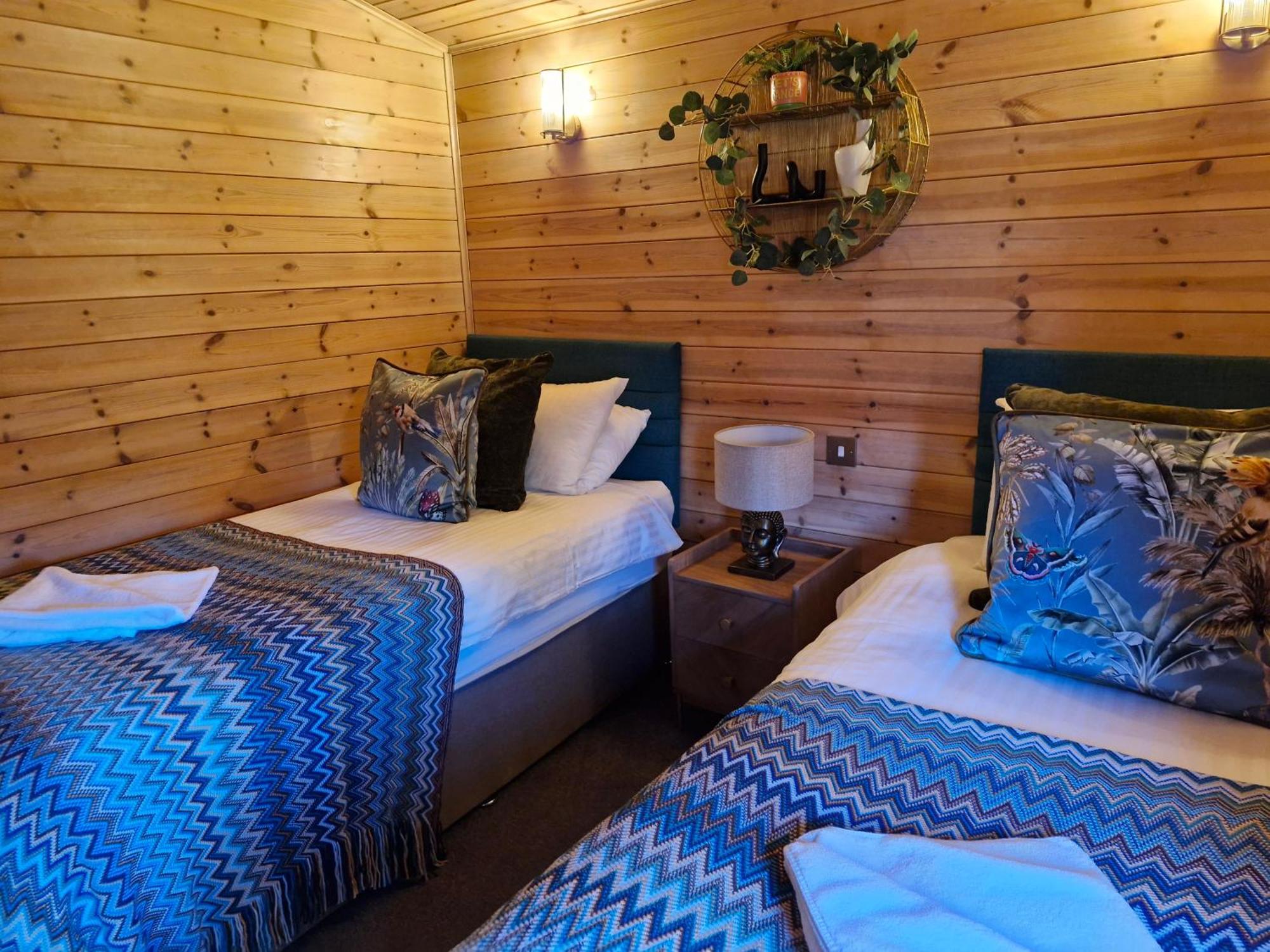 Lomond Woods Holiday Park Баллок Номер фото